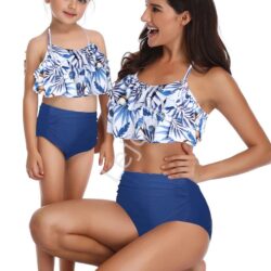 Niebieskie bikini mama córka z liściami i kokosami