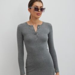 Dopasowana sukienka maxi z napami w kolorze GREY MELANGE- MENSA