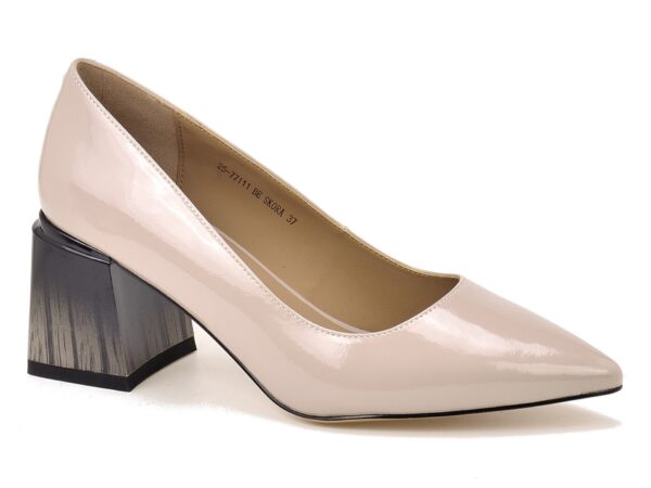 Beżowe czółenka na obcasie Vinceza 77111