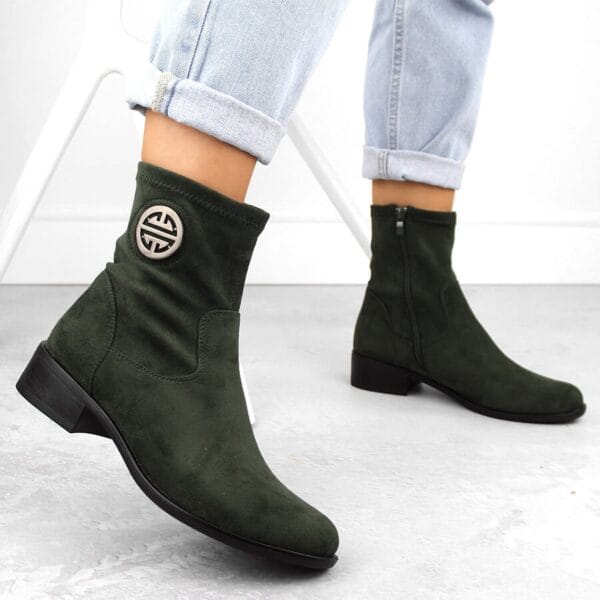 41bc8e173d722bf9a5fbccf007a407f63f09fe34 Botki zamszowe damskie z ozdobą zielone Jezzi 198