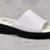 Białe klapki damskie na platformie Evento 25SD18-8719