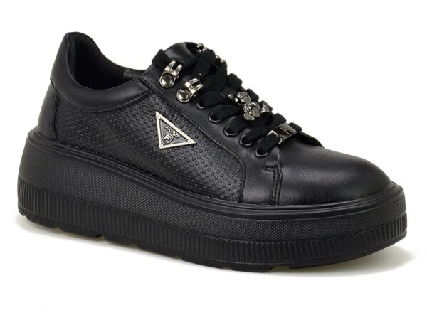 Półbuty Filippo DP6382/24 czarne