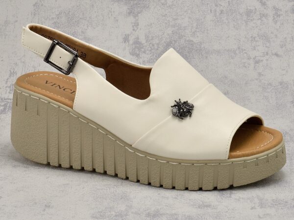 Beżowe skórzane sandały damskie Vinceza 66759