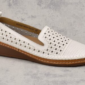 Białe ażurowe półbuty damskie Evento 25PB32-8659