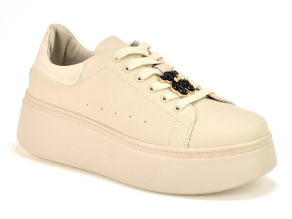 6674153c5f4130bb24dc6d91084d381482fdb071 Półbuty Vinceza 66641 beżowe