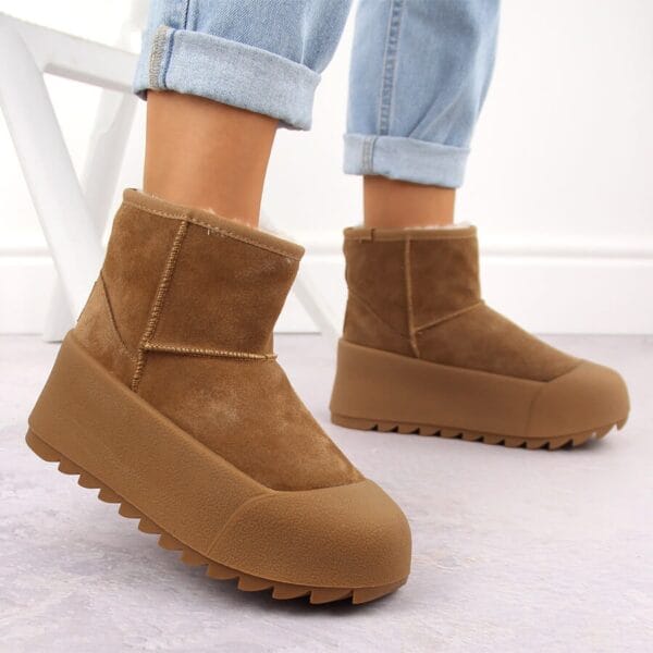 6cc54c1fbf97b1d5bb9bb1e83c4061d1fc719a72 Skórzane śniegowce botki damskie na platformie camel Big Star OO274A212