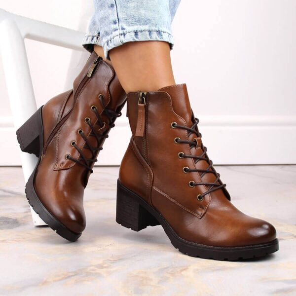 Botki damskie oficerki na słupku i platformie camel Potocki 12181