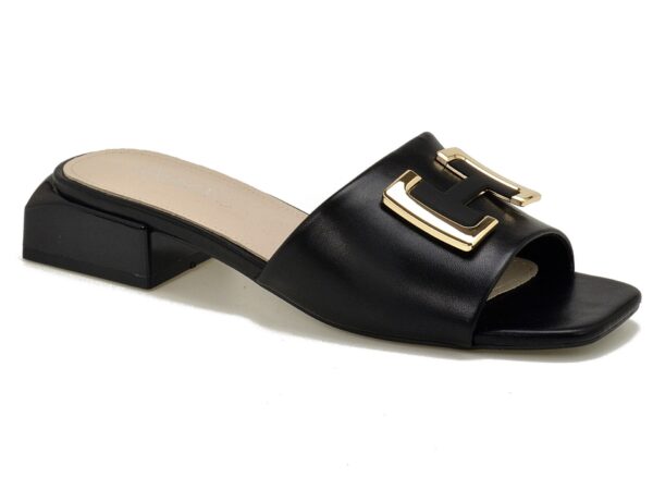 Czarne klapki damskie na płaskim obcasie Vinceza 62229