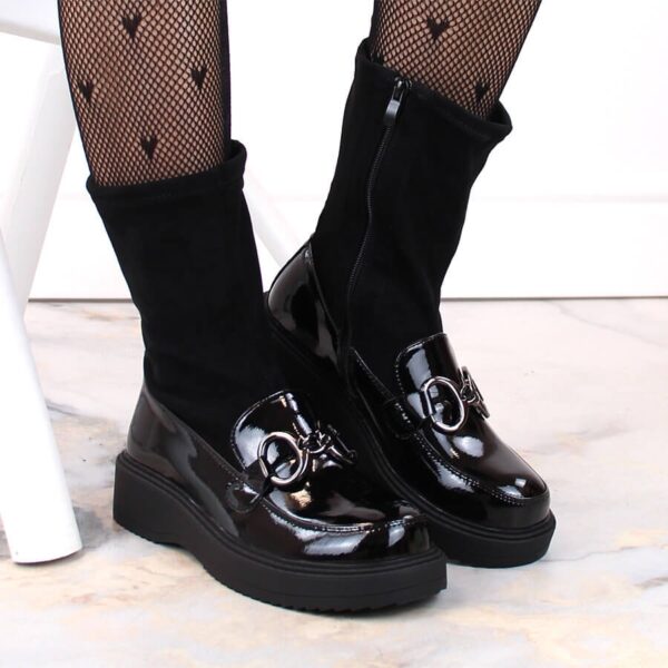 Botki damskie lakierowane na platformie ocieplane czarne Sabatina DM23-18N