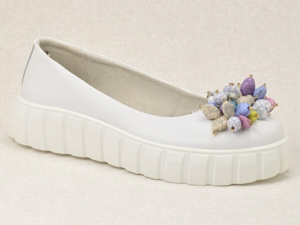 Białe skórzane półbuty na platformie Filippo DP6996