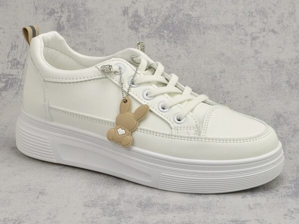 Półbuty Vinceza 13613 białe