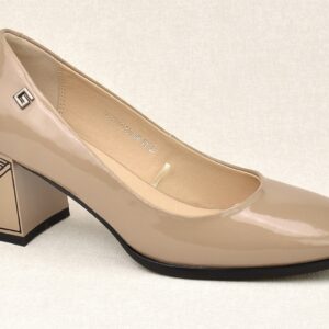 Beżowe skórzane czółenka damskie na obcasie Vinceza 91130