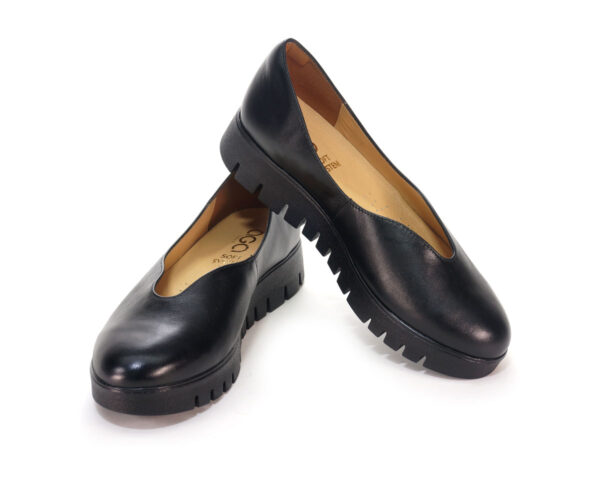 PÓŁBUTY DAMSKIE AGA 8820 CZA