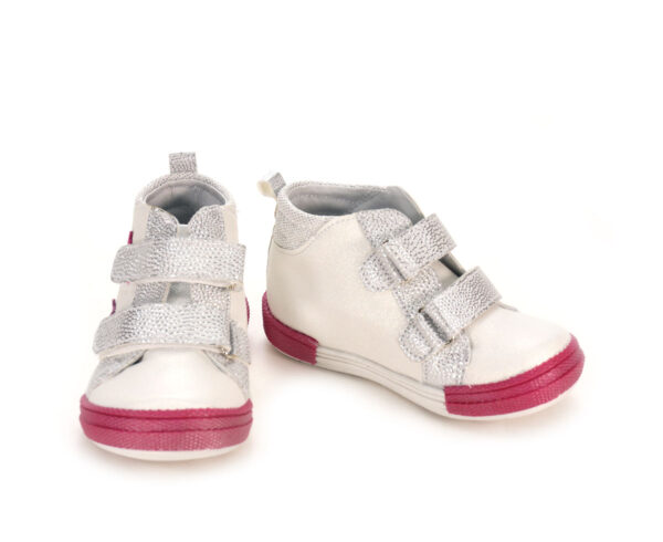 TRZEWIKI DZIECIĘCE KORN 6789 BIA