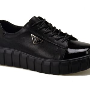 Czarne skórzane półbuty damskie na platformie Filippo DP4138