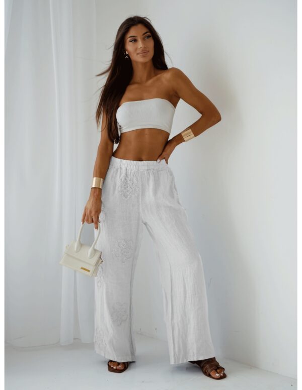 Stylowe lniane spodnie z szerokimi nogawkami ARIELLE - białe