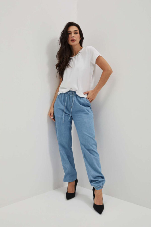 Joggery z wiązaniem w pasie