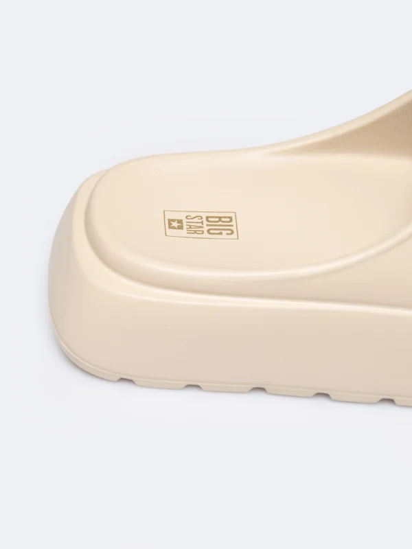 Klapki damskie na podwyższonej podeszwie beżowe RR274A569 801