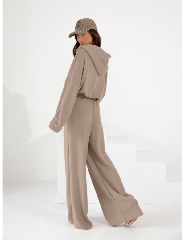 0dd3de51a00df05f90fdcac7c412eb5a905dbcc2 Komplet dzianinowy bluza i spodnie NOLANI - cappuccino