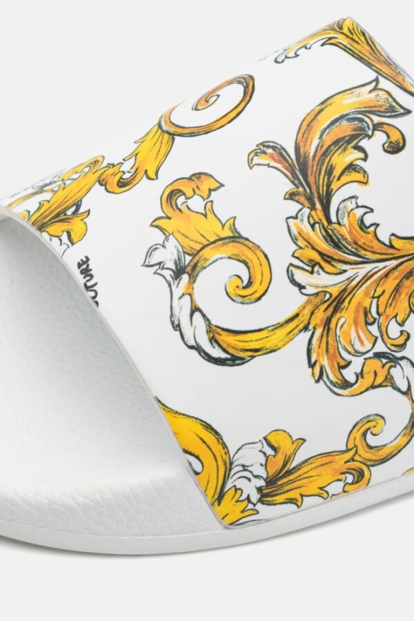 VERSACE JEANS COUTURE Białe klapki Fondo Slide DIS. SQ4