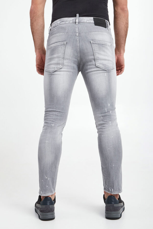 2b4661a72492c129c65f122224e65e42be284bbf Jeansy męskie Skater Jean DSQUARED2