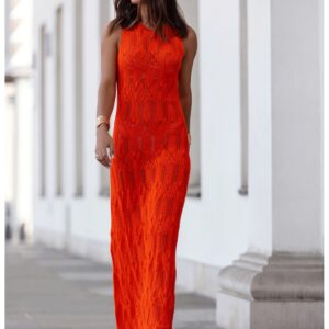 Dzianinowa maxi sukienka z ażurowym wzorem ILLYRIA - orange