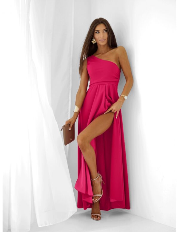 2d999d11b7eae089e69fd28f025e357aaf04d8eb Sukienka maxi na jedno ramię SAVERA - fuksjowa