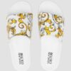 VERSACE JEANS COUTURE Białe klapki Fondo Slide DIS. SQ4