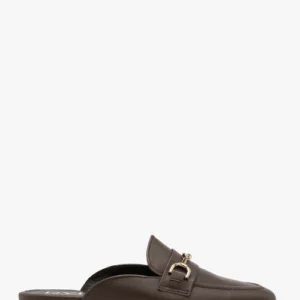 Brązowe klapki mule z klamrą