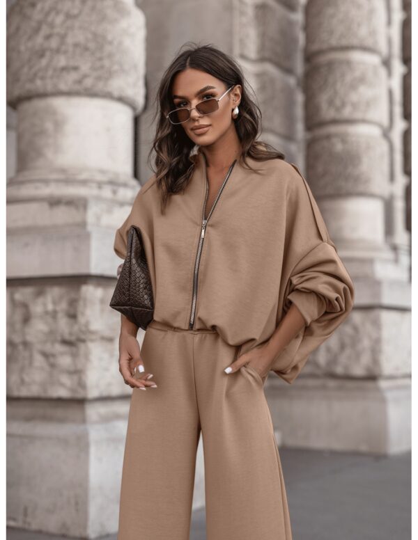 4860f9aecc09c76cfc91d5733ab53081a918c35c Masełkowy dres z szerokimi spodniami SORGO - beżowy