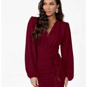 4937a09b40fab13bfab0c9a0e5904ff2d81c0db9 Marszczona sukienka z ozdobnym kwiatem HASJA - bordowa