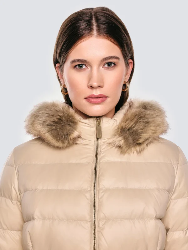 4aa6b41204699010be18a776065106b3e140df12 Płaszcz damski puchowy pikowany beżowy Rosabel 801