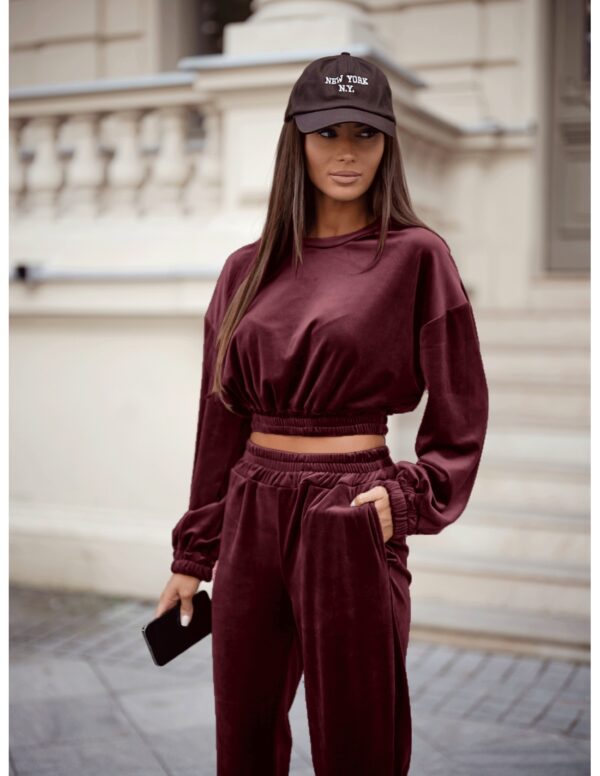 53301b9ee03f988a6966e370d745e5a01054c63a Welurowy dres krótka bluza i spodnie RODDY - bordowy