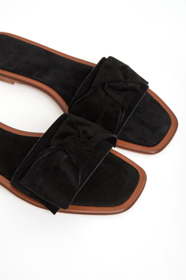 Klapki damskie Cesare MARELLA