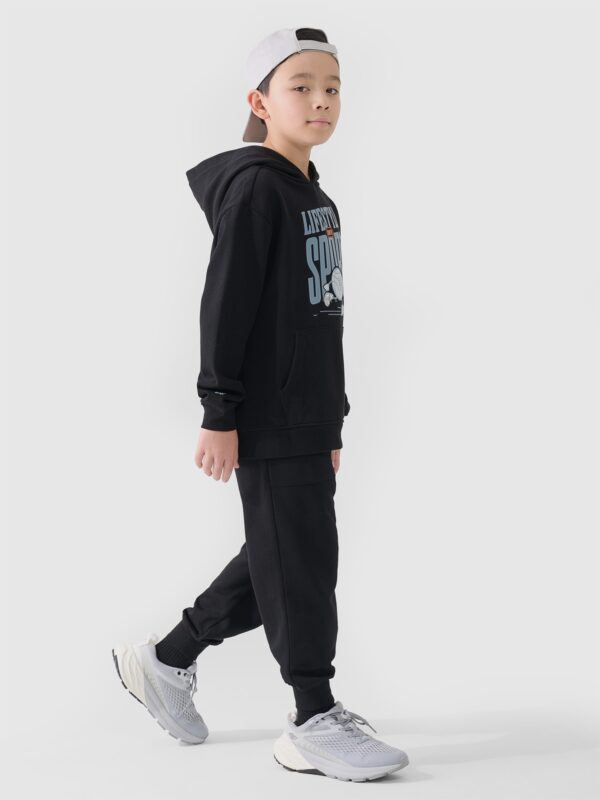 4F Bluza dresowa nierozpinana z kapturem chłopięca - czarna 122 (6-7 lat)