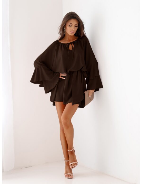 Sukienka oversize z falbanami na rękawach ZUMA - czekoladowa