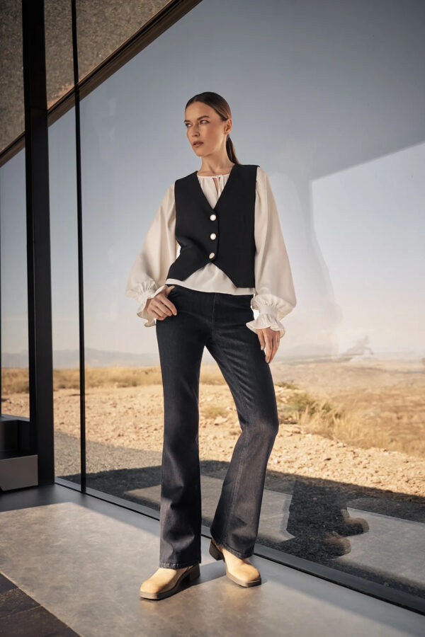 Gładkie jeansy bootcut granatowe