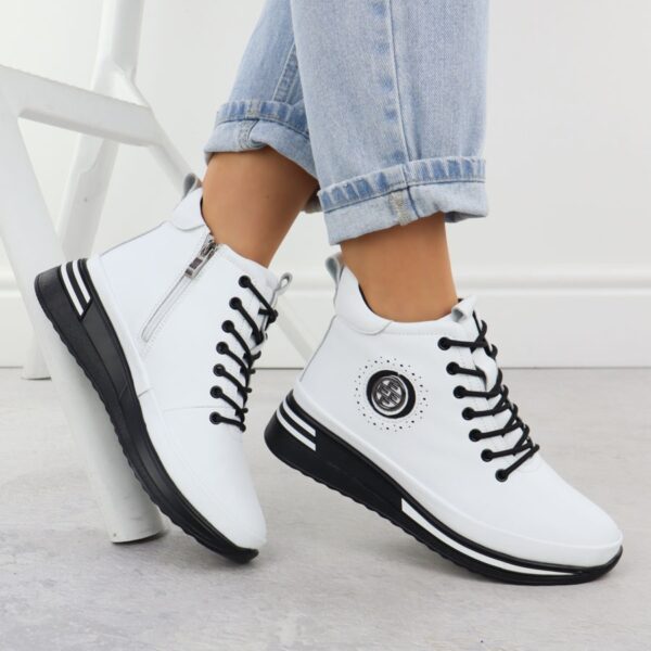 Skórzane botki damskie na koturnie białe Filippo DBT4215