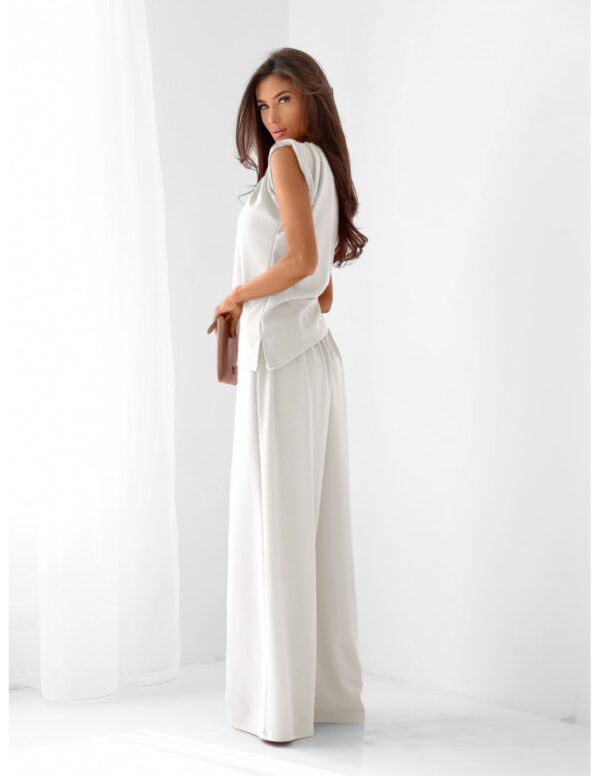 Komplet asymetryczna bluzka i spodnie ARMINA - biały