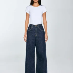 a2828b88338f6e054b80df7f1902563c1e5eca15 Jeansy damskie z szeroką nogawką granatowe Barb 657