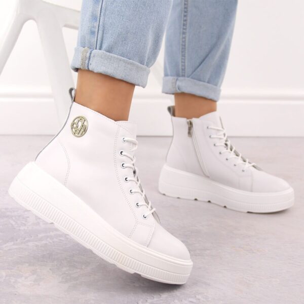 Skórzane botki damskie na platformie białe Filippo DBT6374