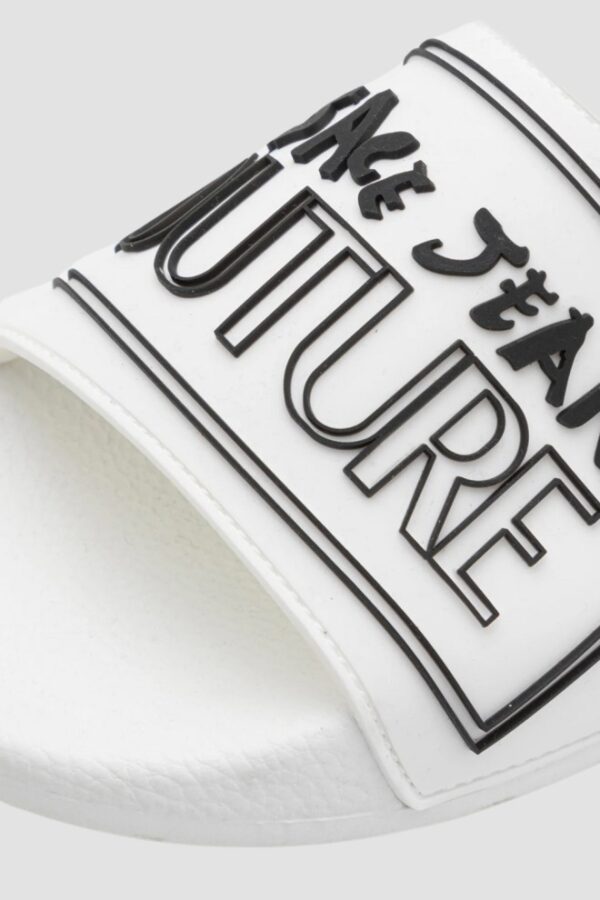 VERSACE JEANS COUTURE Białe klapki Fondo Slide DIS. SQ3