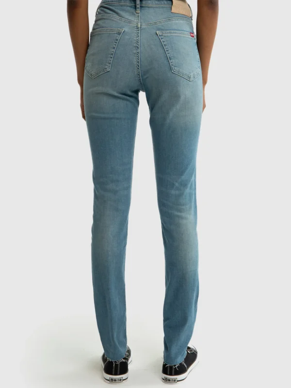 Jeansy damskie skinny niebieskie Adela 172