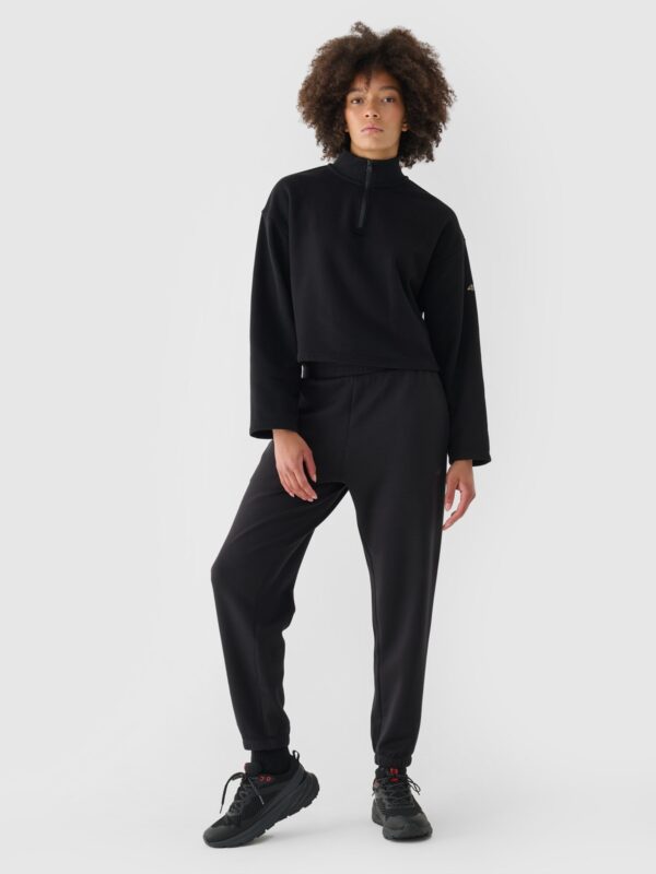 4F Bluza dresowa cropped nierozpinana bez kaptura damska - czarna
