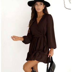 Rozkloszowana sukienka z falbanką - KALIFORNIA - czekoladowa