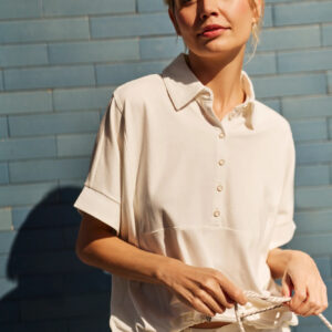 Bluza z kołnierzykiem i krótkimi rękawami beżowa