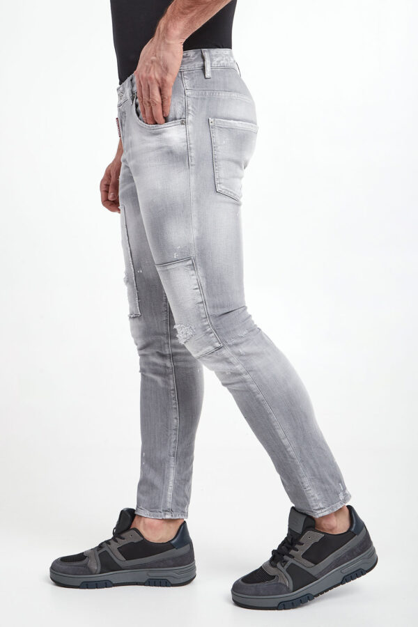 ce86dc44b55f6bf7c052c2852b6dfc06d4f03ca7 Jeansy męskie Skater Jean DSQUARED2