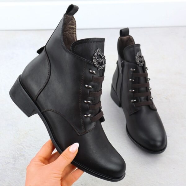 Botki damskie na płaskim obcasie ocieplane ciemna czekolada Jezzi ASA198-21