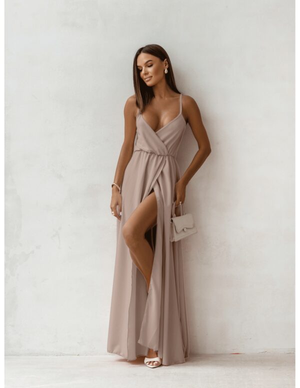 dba4131b110fdddcf39191a57f1a02cf29b33d7e Sukienka maxi na ramiączkach SENTILA - mocha mousse