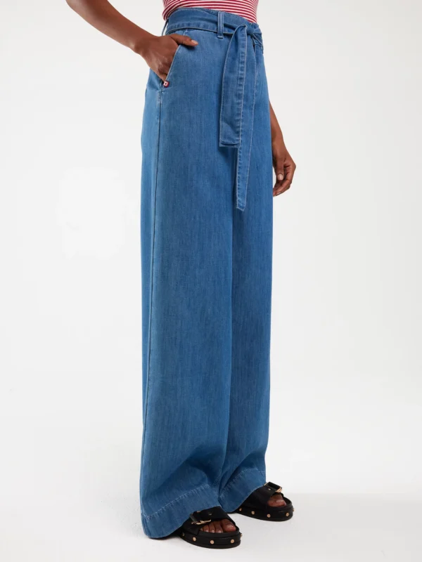 dea0b4412375ce8586dc02edcd0c564d571b0d2e Jeansy damskie wide z paskiem niebieskie Julii 312